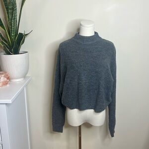 H&M Grey mock neck knit sweater short